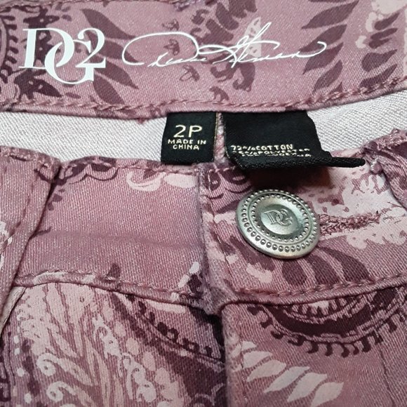 DG2 by Diane Gilman Paisley Jean Pants Size 2P - Purple Pink Colorway - Picture 7 of 11